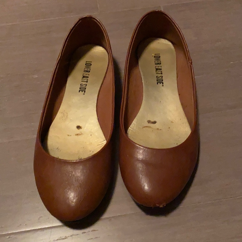 Cognac flats in size 5